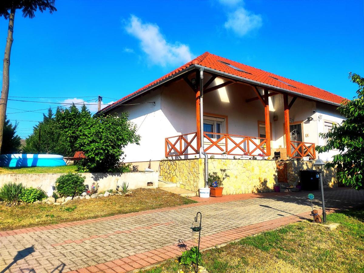 Szandra Vendeghaz Osku Exterior foto